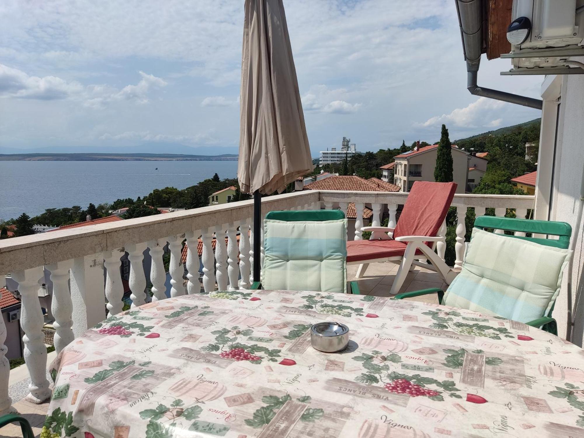 Panorama View Close Sandy Beach 100M To Talasoterapija, Crikvenica Esterno foto